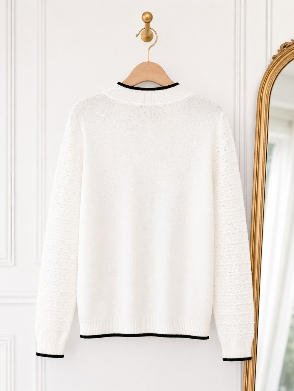 Carolyn Taylor White Contrast Trim Lightweight Knit Sweater XL | Textured Sleeve - Picture 6 of 8